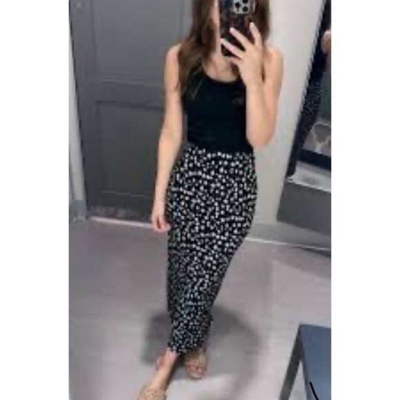 Black & White Dresses & Skirts - Re:named Black And White Cheetah Midi Skirt Size Med